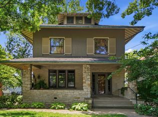 573 Evanswood Pl, Cincinnati, OH 45220