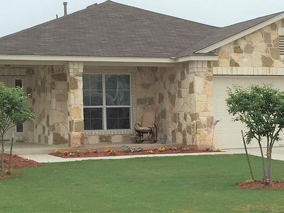 3rd image of 319 Wild Cat Dr