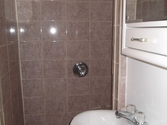 5th image of 206 Fairway Ln