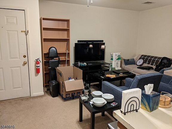 2nd image of 84 Main St APT E