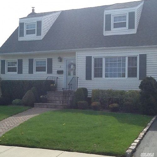 1st image of 2 Anthony Ln