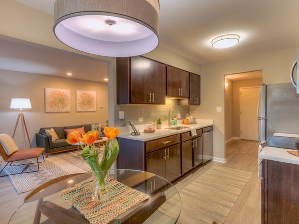 1551 E Central Rd #16304