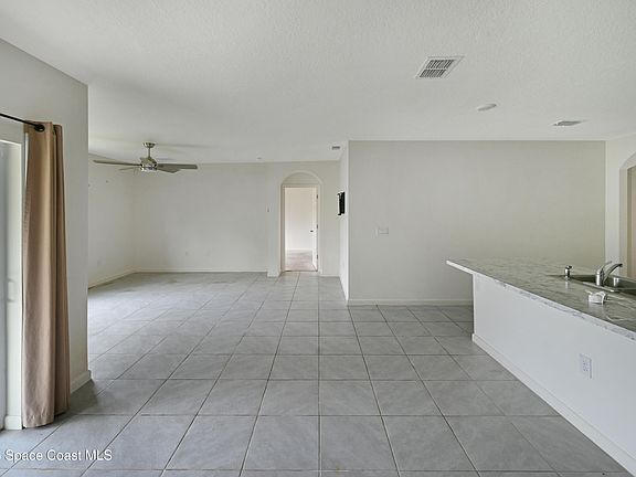 5th image of 1574 Heartwellville St NW