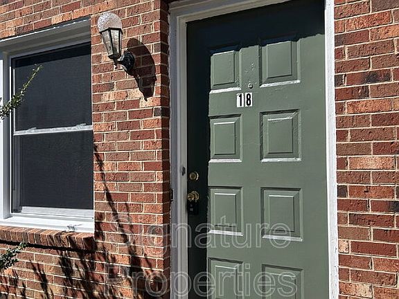 2nd image of 1055 Rives Rd APT 18