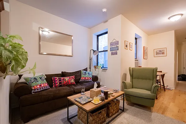 Rented by KYLM, LLC | media 1