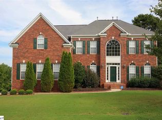 206 Winding River Ln, Simpsonville, SC 29681