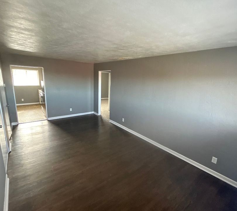 1st image of 1027 Forest Ct #16