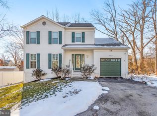9818 Woodberry St, Lanham, MD 20706