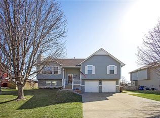 509 N Franklin St, Raymore, MO 64083