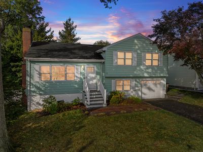 94 Clovelly Road, Stamford, CT, 06902