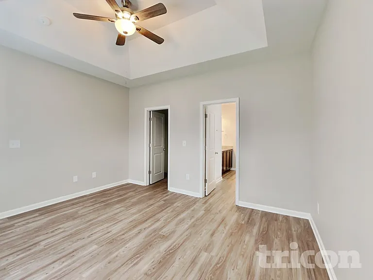 112 Oldham Way — Photo 8
