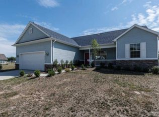 811 Sarah Ln, Milan, MI 48160