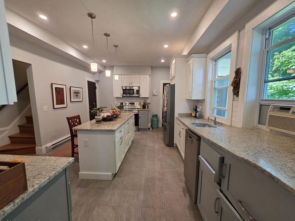 1st image of 15-17 Bartlett Ave #Townhouse