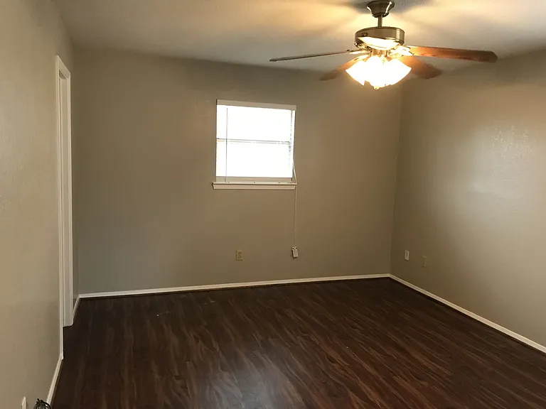 148 Bowie Ln — Photo 16