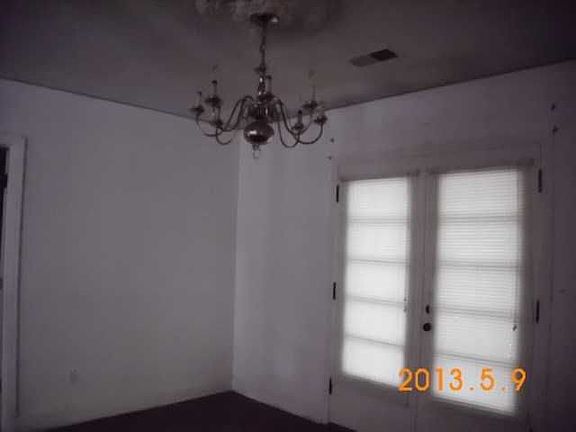 4th image of 360 E Van Dorn Ave