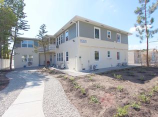 12162 Burbank Blvd, Valley Village, CA 91607