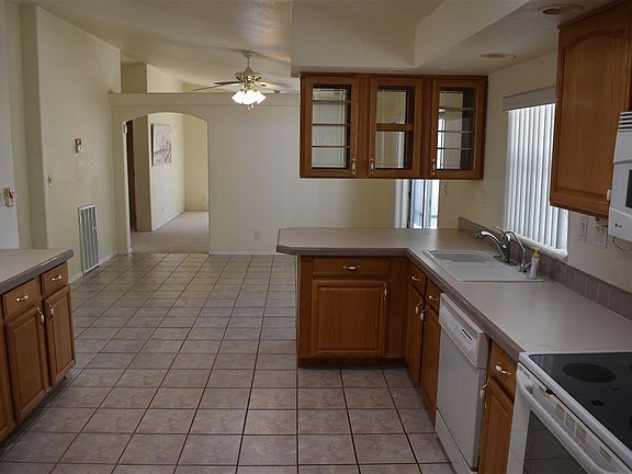 5th image of 13885 E 54th Dr
