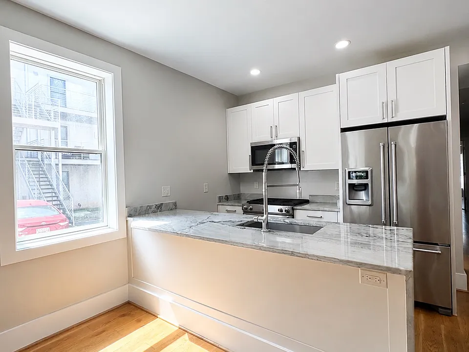 1159 Oates St NE #1A