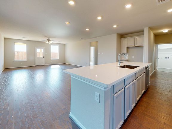 Azalea - Presley Interior Image 4