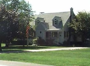 2446 River Rd, Saint Clair, MI 48079