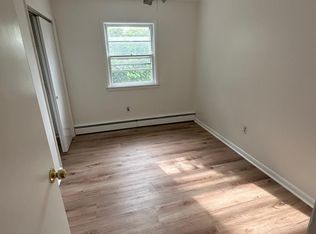 26 E Front St #4, Florence, NJ 08518