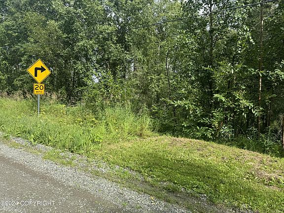 4th image of 1331-1345 N Tanana Dr