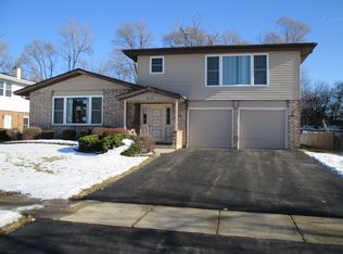 315 Morningside Dr #B, Bloomingdale, IL