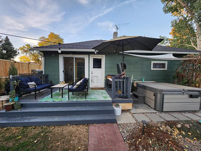 4709 W Irving St — Photo 2