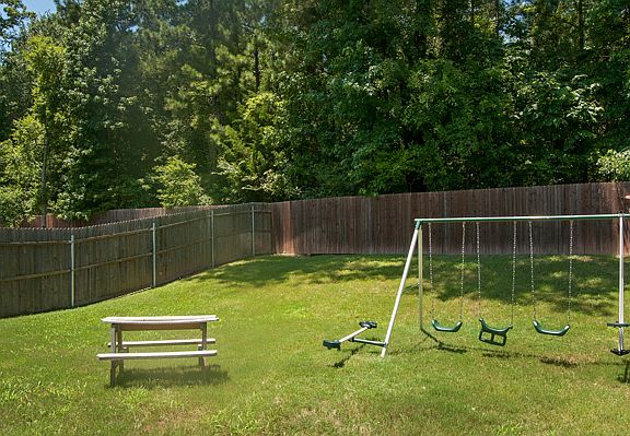 3rd image of 149 Labrador Ln