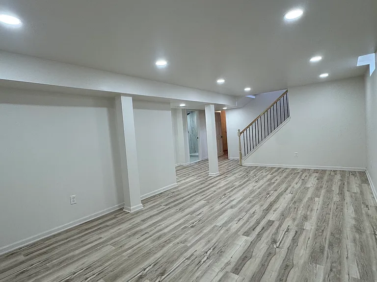 2431 Grange Rd — Photo 22