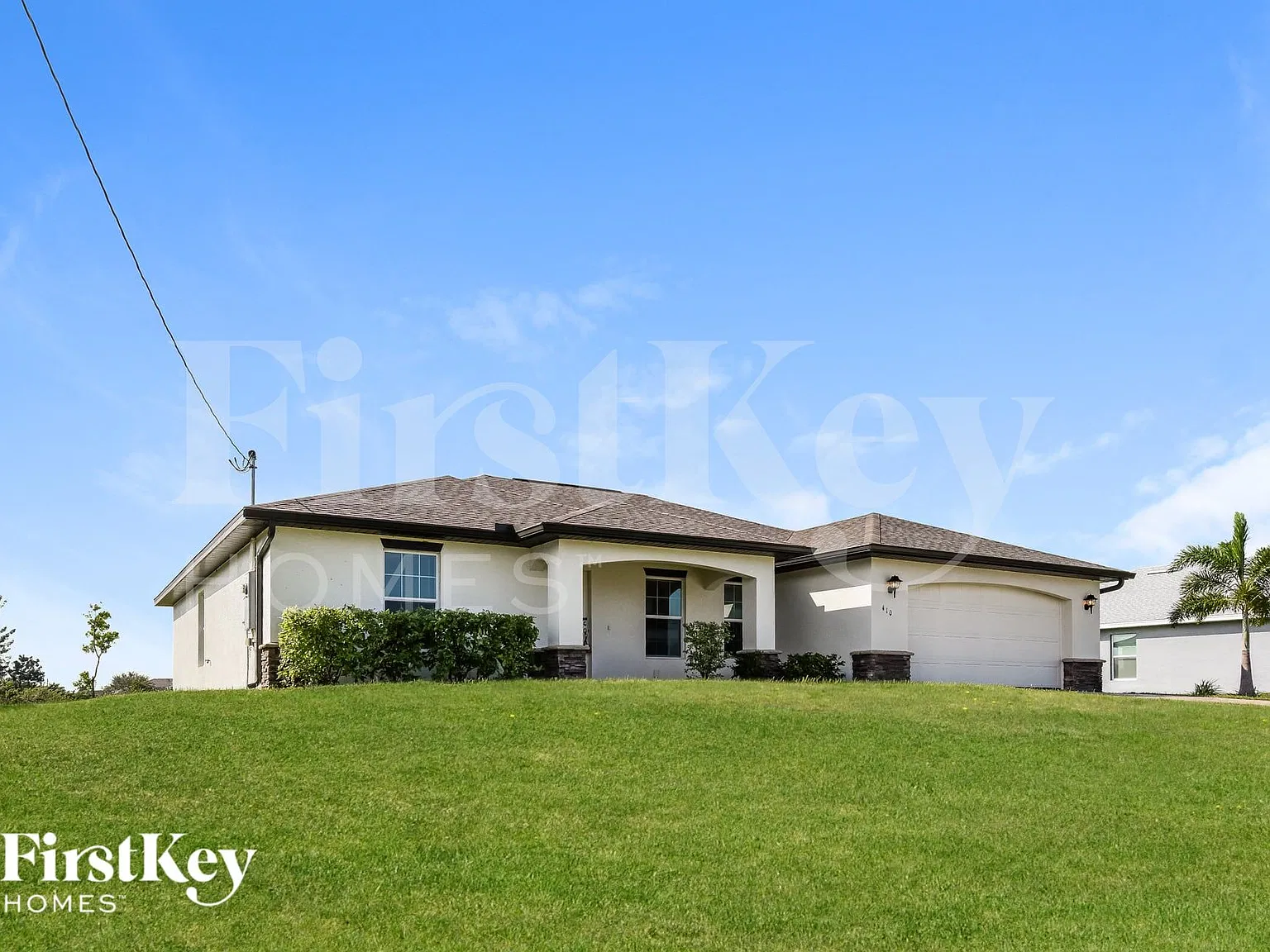 4 bed, 2.0 bath, 1829 sqft, $2,120 — Photo 1