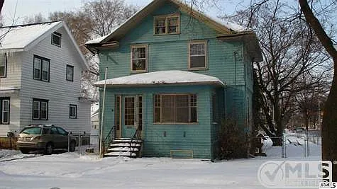 900 3rd St photo 1
