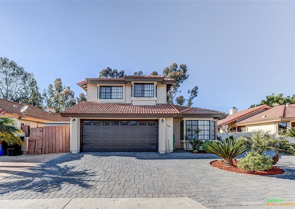 1st image of 1088 Winding Oak Dr