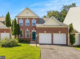 1766 Ann Scarlet Ct, Woodbridge, VA 22191