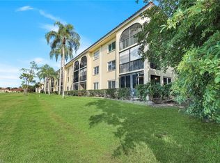 201 Quail Forest BLVD #101, NAPLES, FL 34105