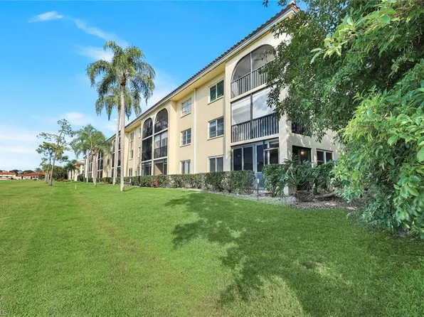 201 Quail Forest BLVD #101, NAPLES, FL 34105