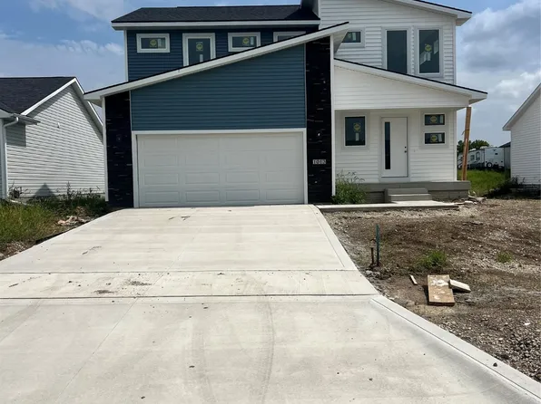 1013 Polk St, De Soto, IA 50069