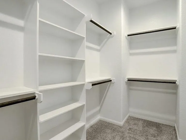 9826 Magnolia Village Ln — Photo 10