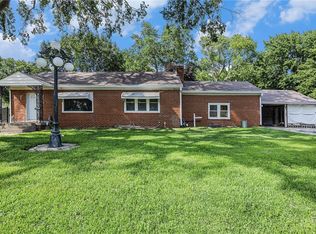 8716 E 74th St, Kansas City, MO 64133