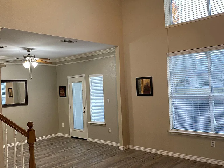 8608 Brunswick Dr — Photo 5