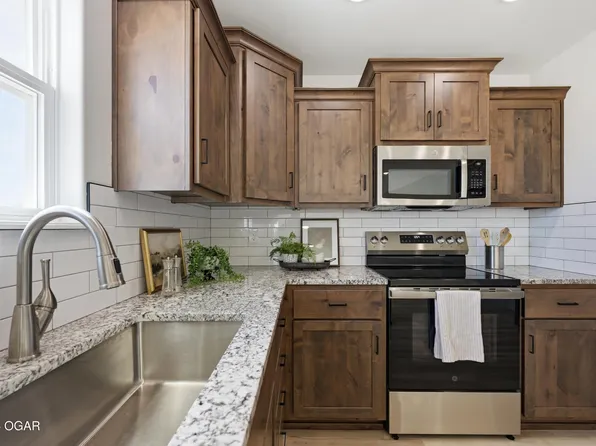 3104 Lear St, Joplin, MO 64801