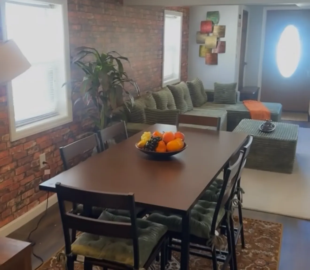 3 bed, $3,500 — Photo 1