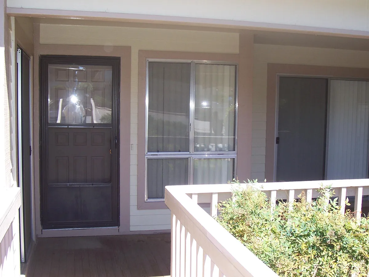 Building Photo - 3168 Shoshone Dr #10G