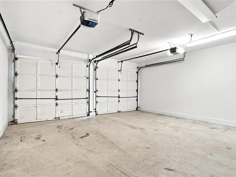 5527 Bridge Pointe Dr — Photo 36