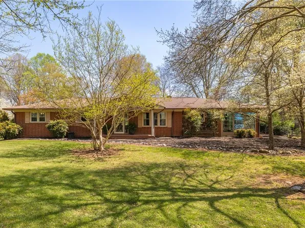 944 Hege Rd, Lexington, NC 27295