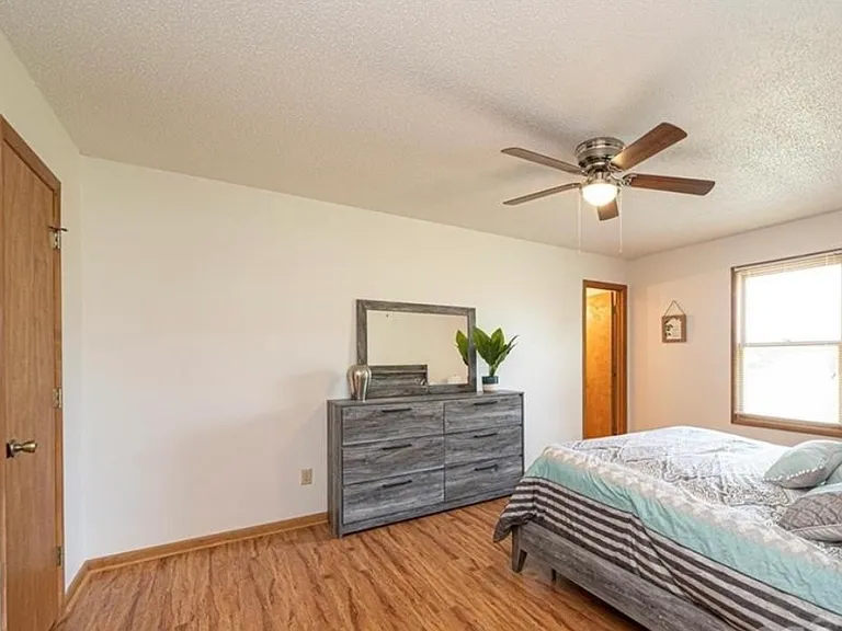 405 N Center St — Photo 14