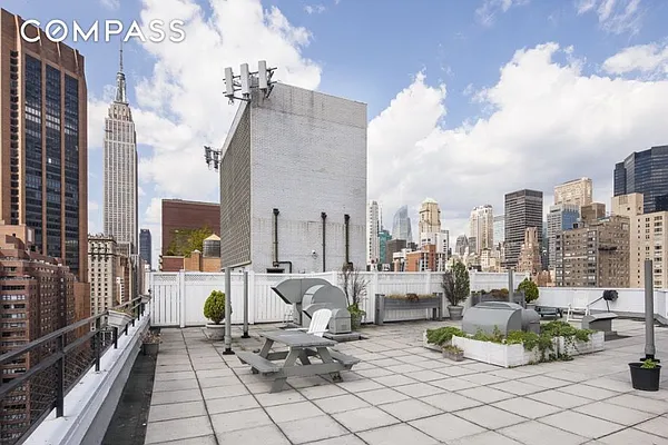 Rented by Compass | media 14