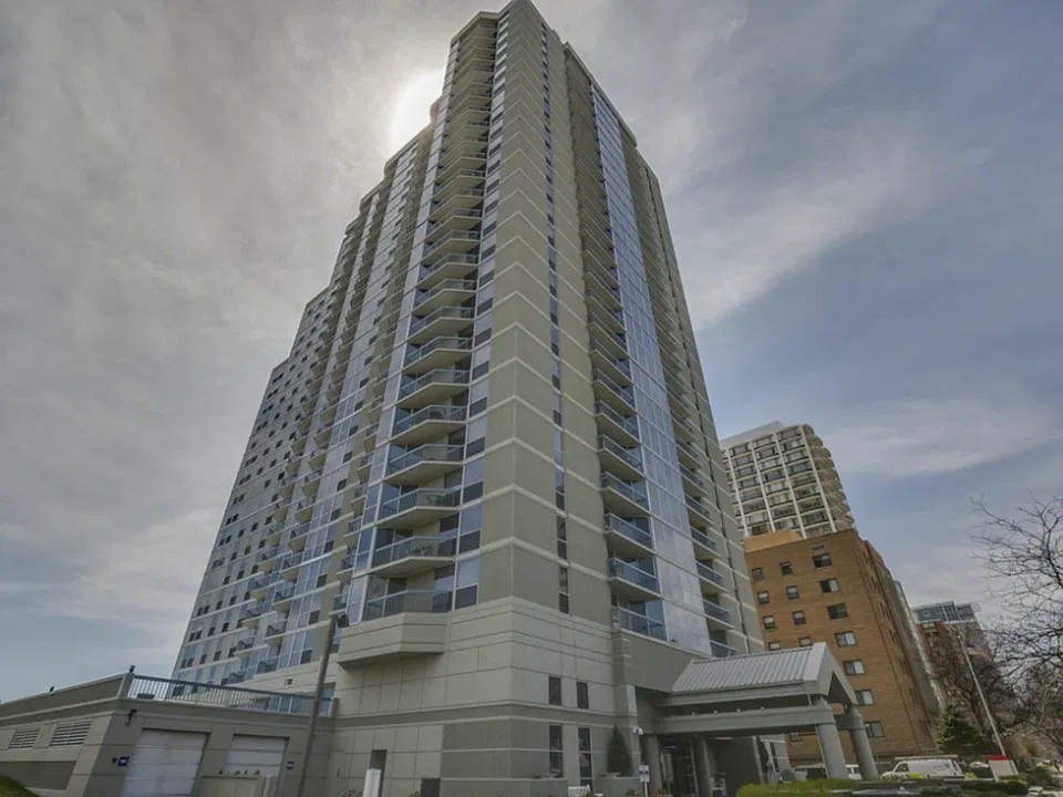 1660 N Prospect Ave #2304