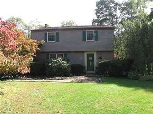 463 Janice Dr, Pittsburgh, PA 15235