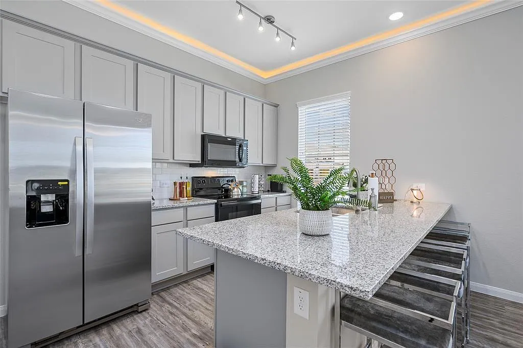 Building Photo - 15834 Loch Laggan Dr
